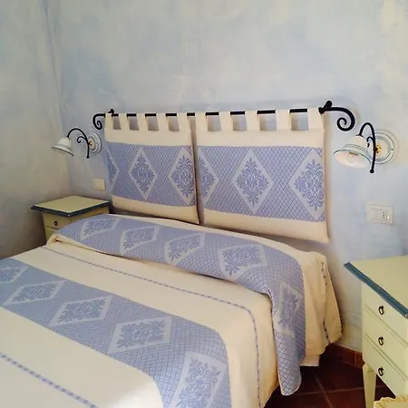 I Mari Di Gallura And B&B 3*