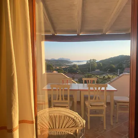 B&B I Mari Di Gallura And 산테오도로
