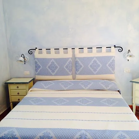 Bed & Breakfast I Mari Di Gallura And *