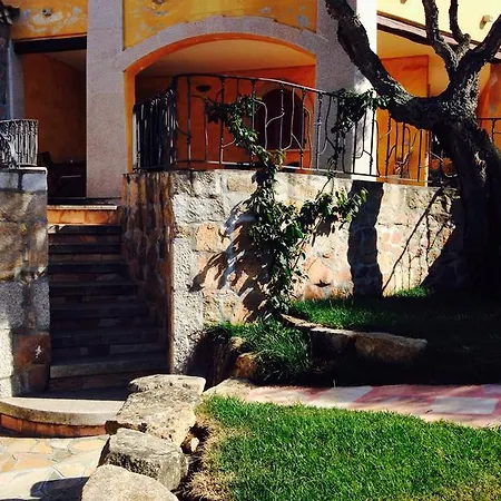 I Mari Di Gallura And Bed & Breakfast *
