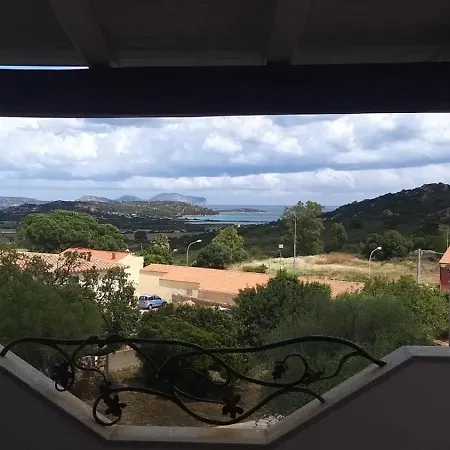 I Mari Di Gallura And Oda ve Kahvaltı San Teodoro (Sardinia)