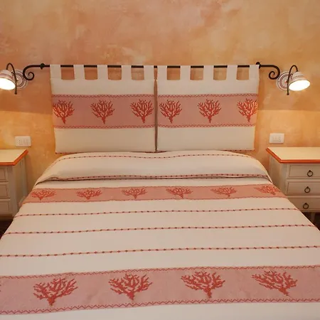 I Mari Di Gallura And Bed & Breakfast