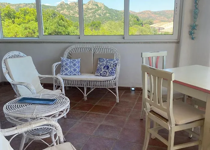 I Mari Di Gallura And Bed and Breakfast 3*