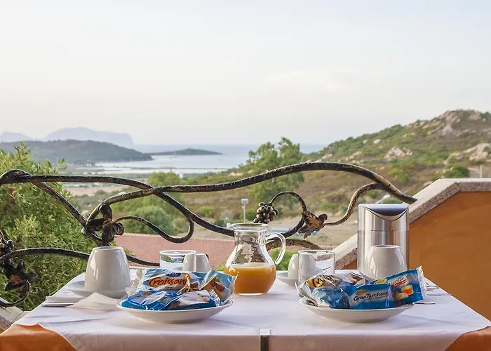 I Mari Di Gallura And Bed and Breakfast